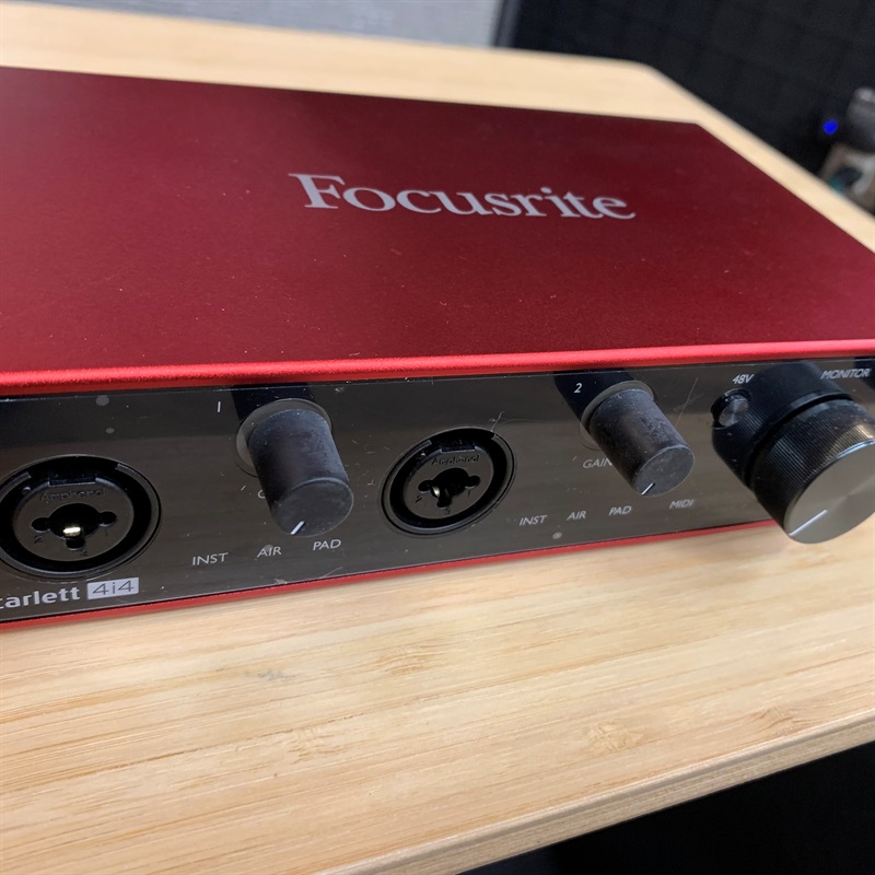 Focusrite Scarlett 4i4 Gen3の画像